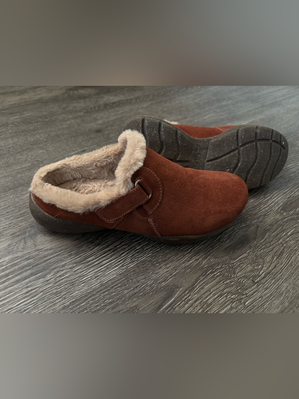 Clarks Women's Chestnut Brown Suede Fur-Lined Mules